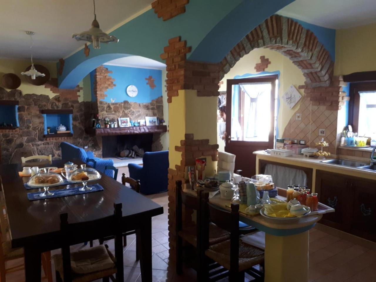 B&B La Dolce Sosta 丰尼 外观 照片