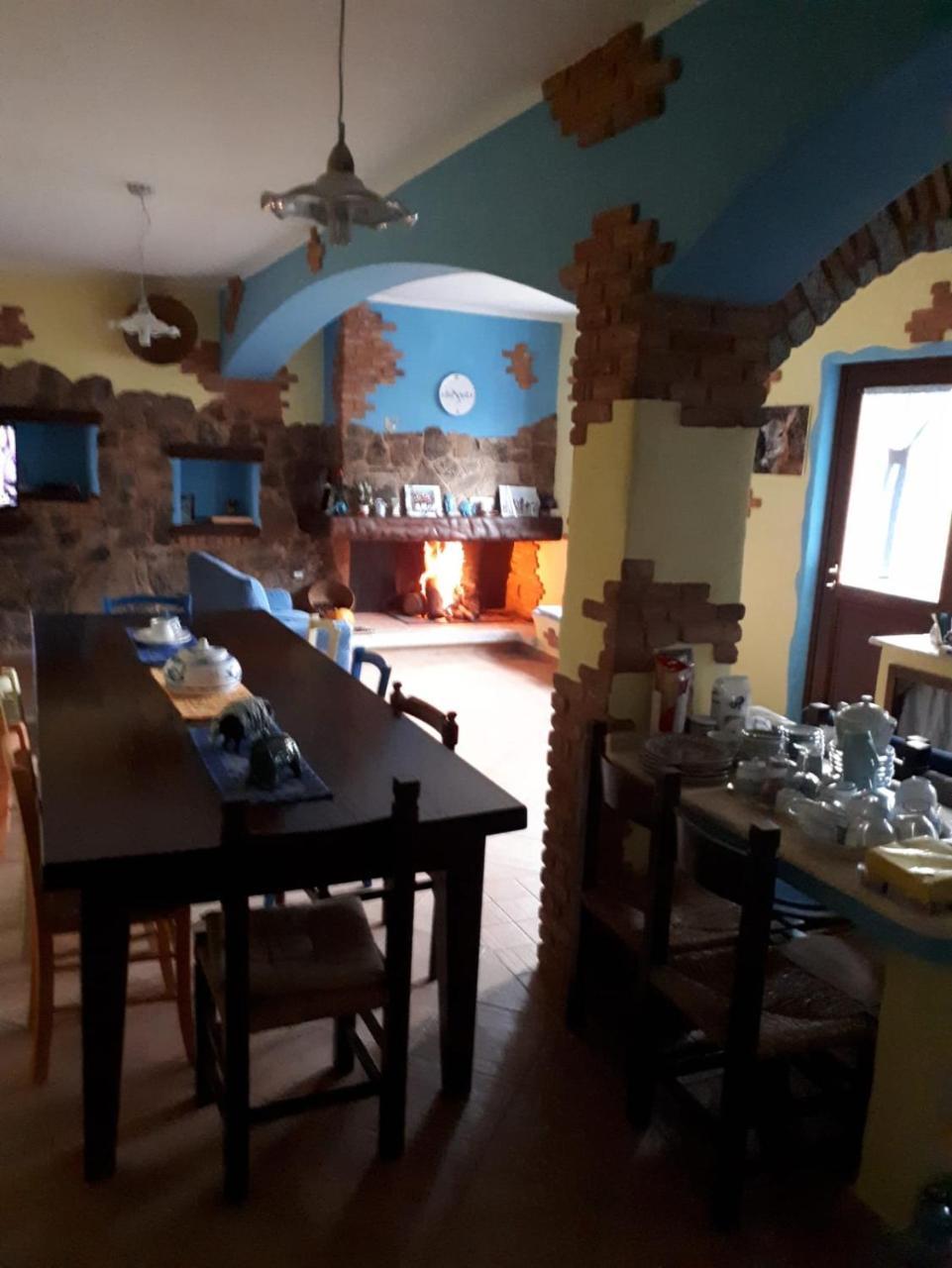 B&B La Dolce Sosta 丰尼 外观 照片