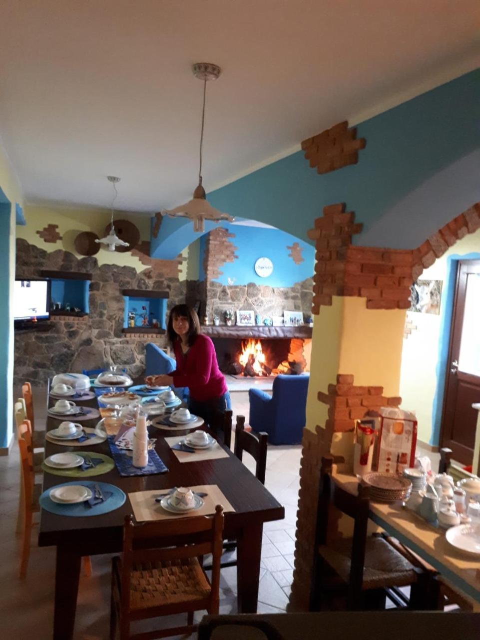 B&B La Dolce Sosta 丰尼 外观 照片